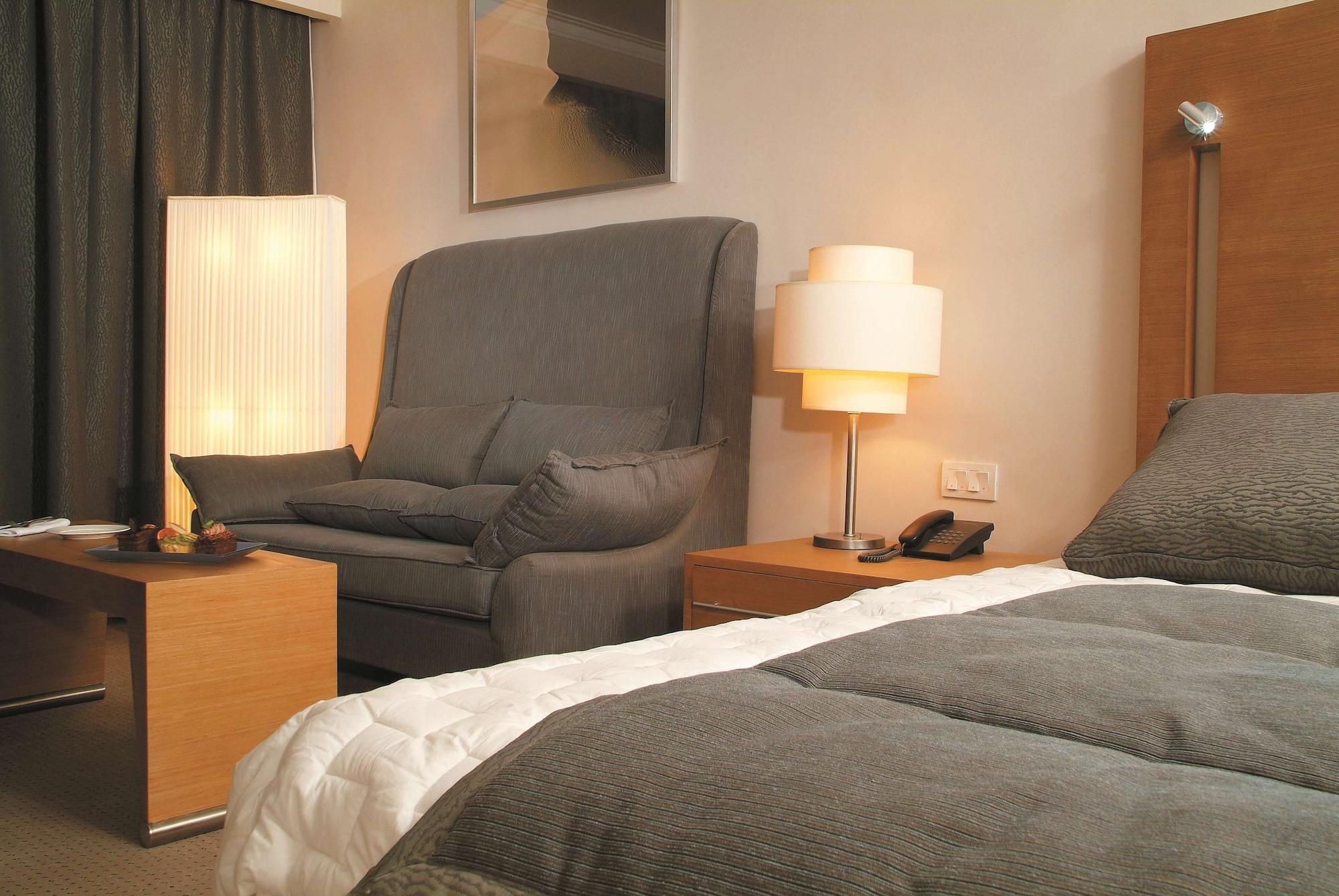 Hotel Radisson Blu Hotel, Heliopolis 4*