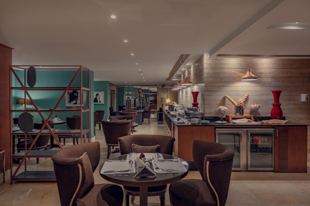 Radisson Blu Hotel, Heliopolis 4*
