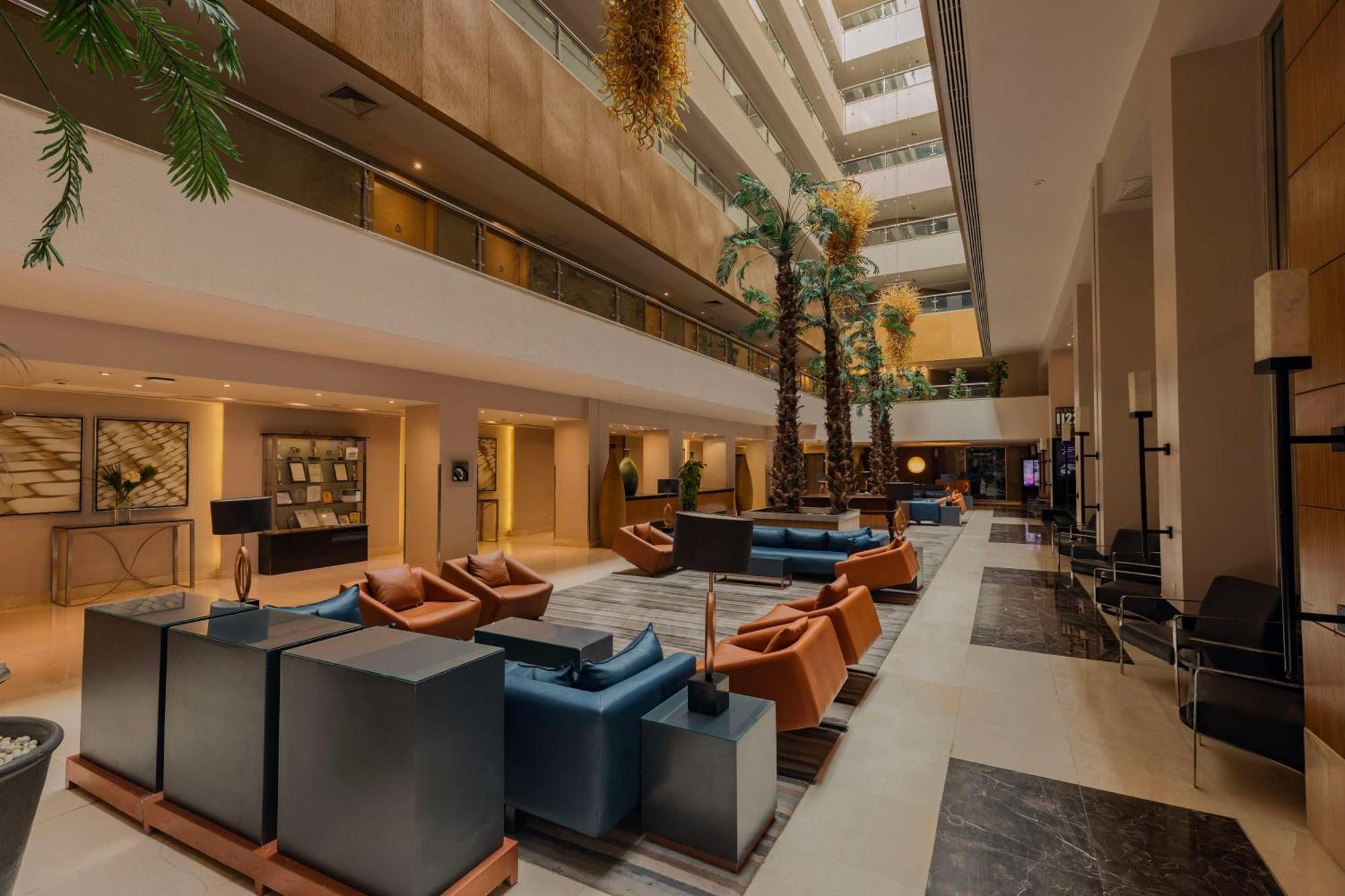 Radisson Blu Hotel, Heliopolis 4*